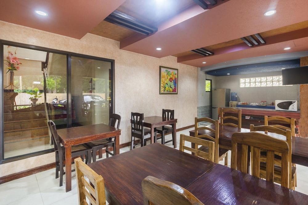 Coco Grove Tourist Inn Panglao Exteriör bild